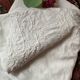 Drap de trousseau monogramme RC vers 1900.