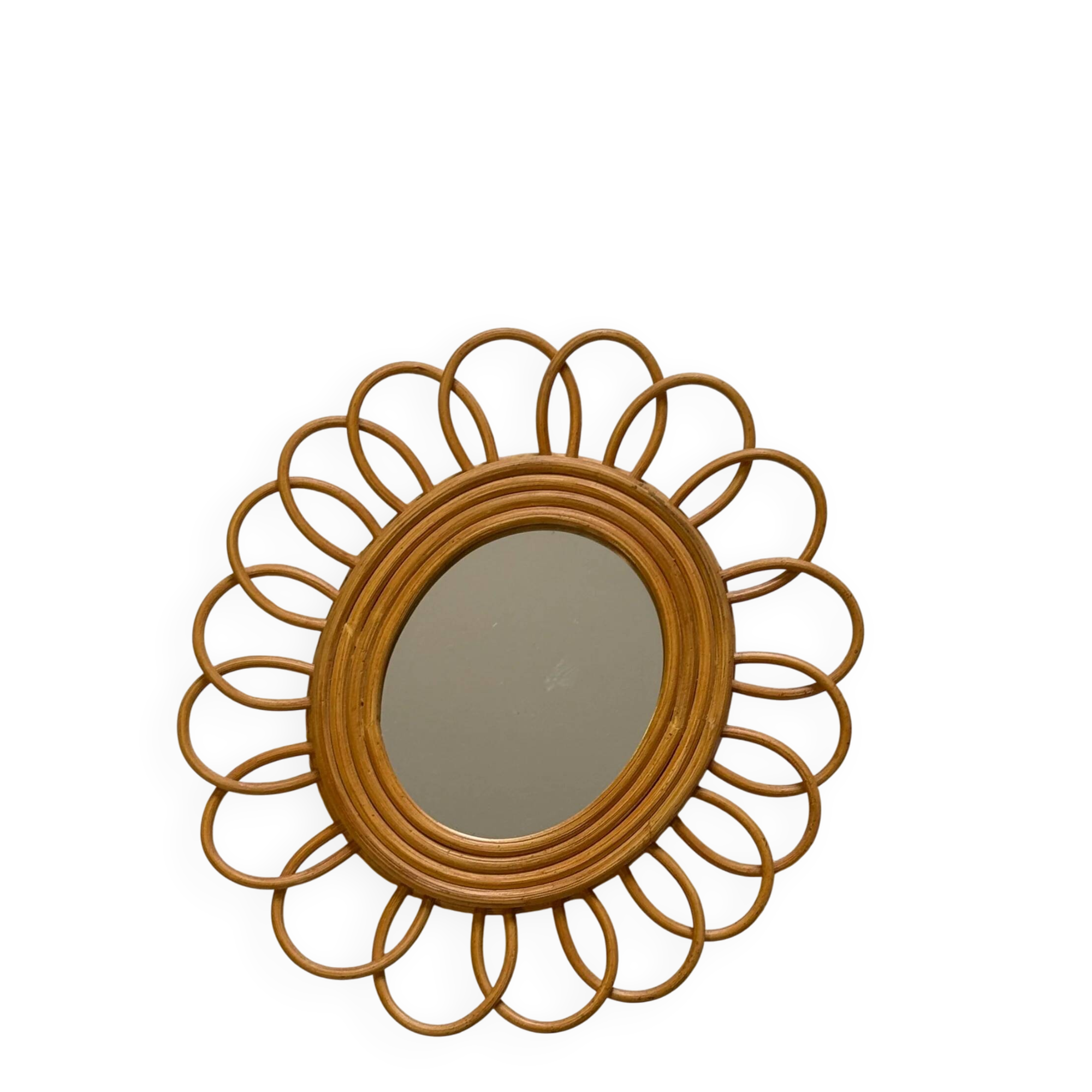 Rattan flower mirror