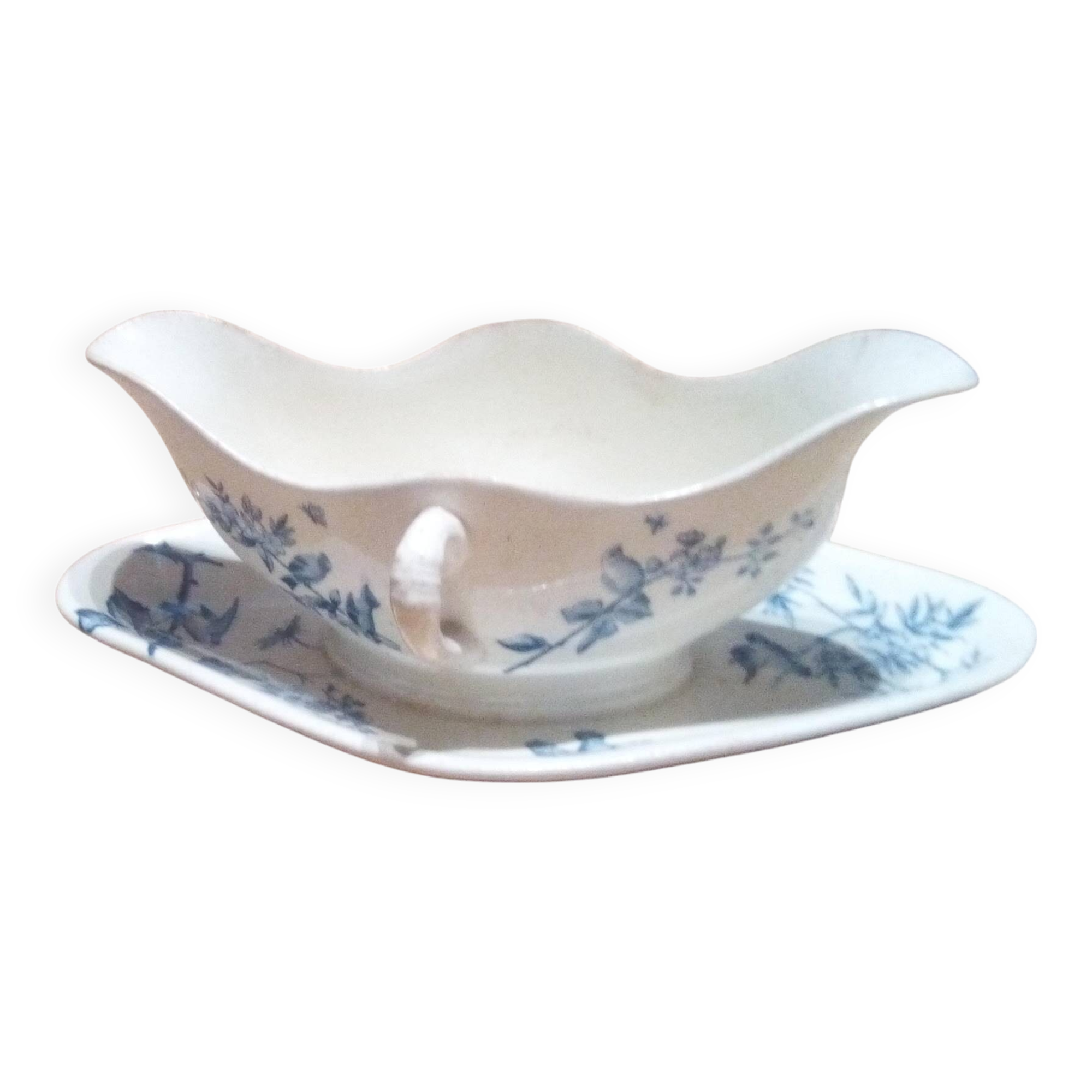 Ironware sauce boat from the beginning of the 20th century