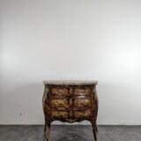 Louis XV period chest of drawers in rosewood marquetry
