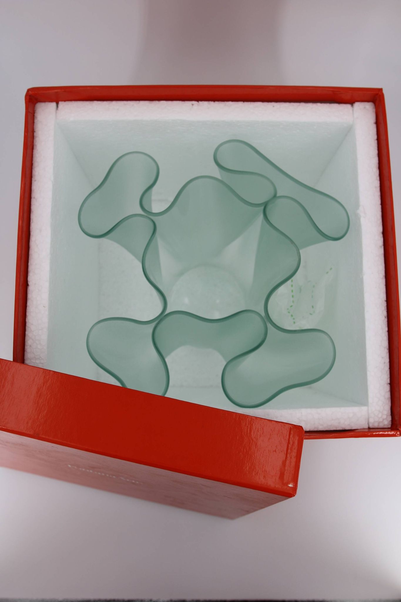 Glass Vase, "Cartoccio" model by Pietro Chiesa for Fontana Arte
