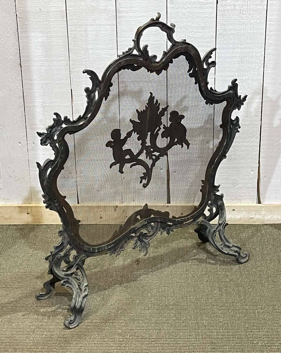 Pare-feu Louis XV fin XIXème en bronze doré