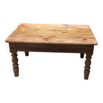Ancienne table basse pieds tournés