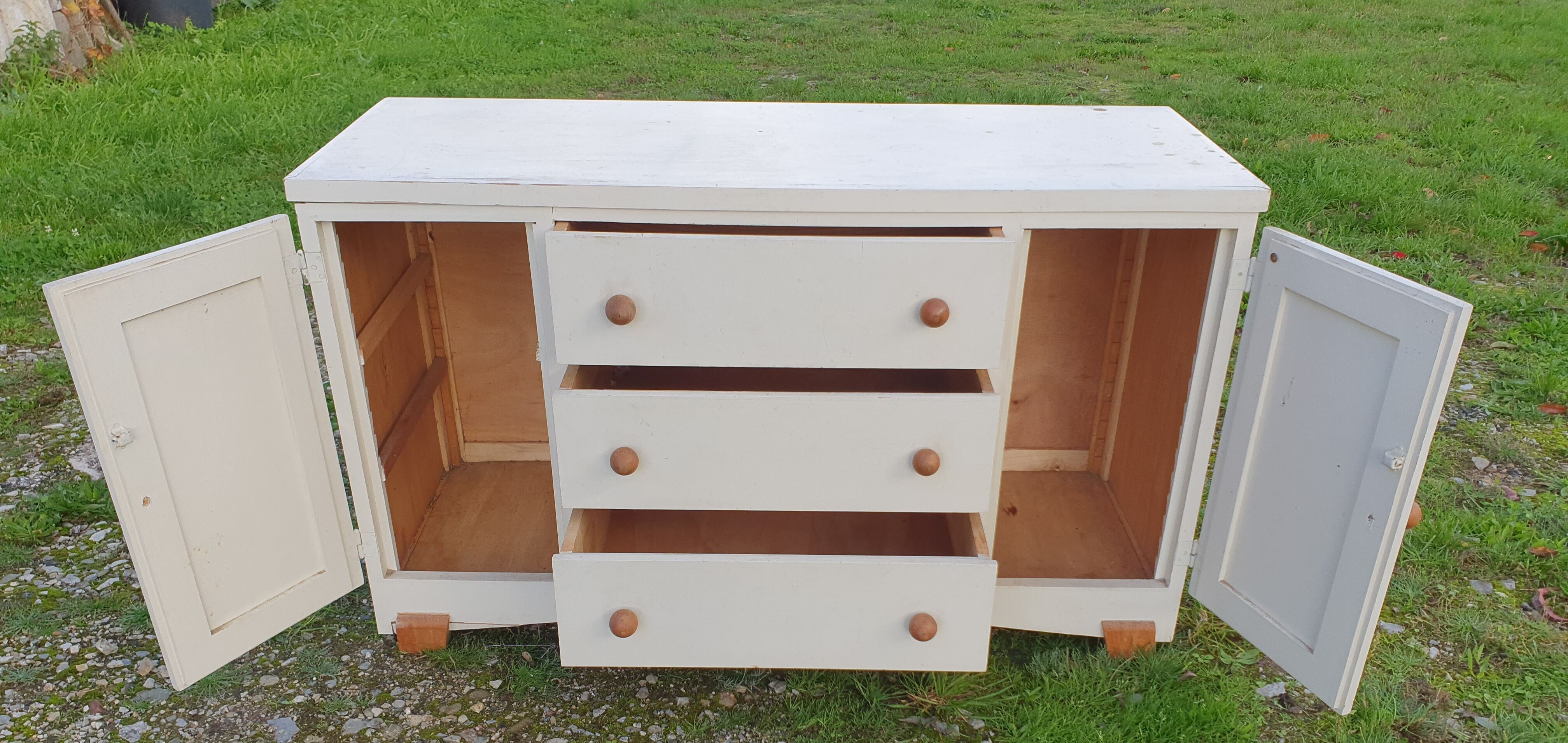 Buffet 2 doors and 3 drawers