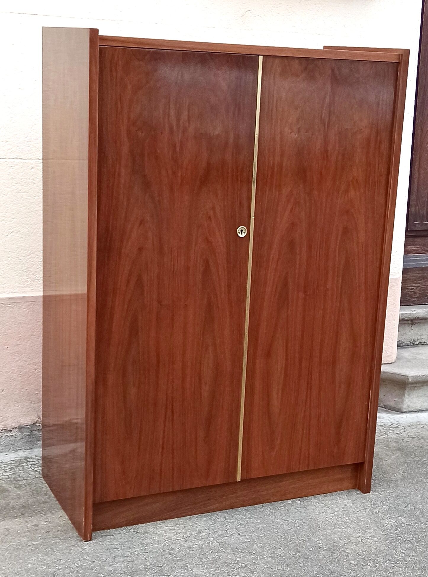 Wardrobe 60