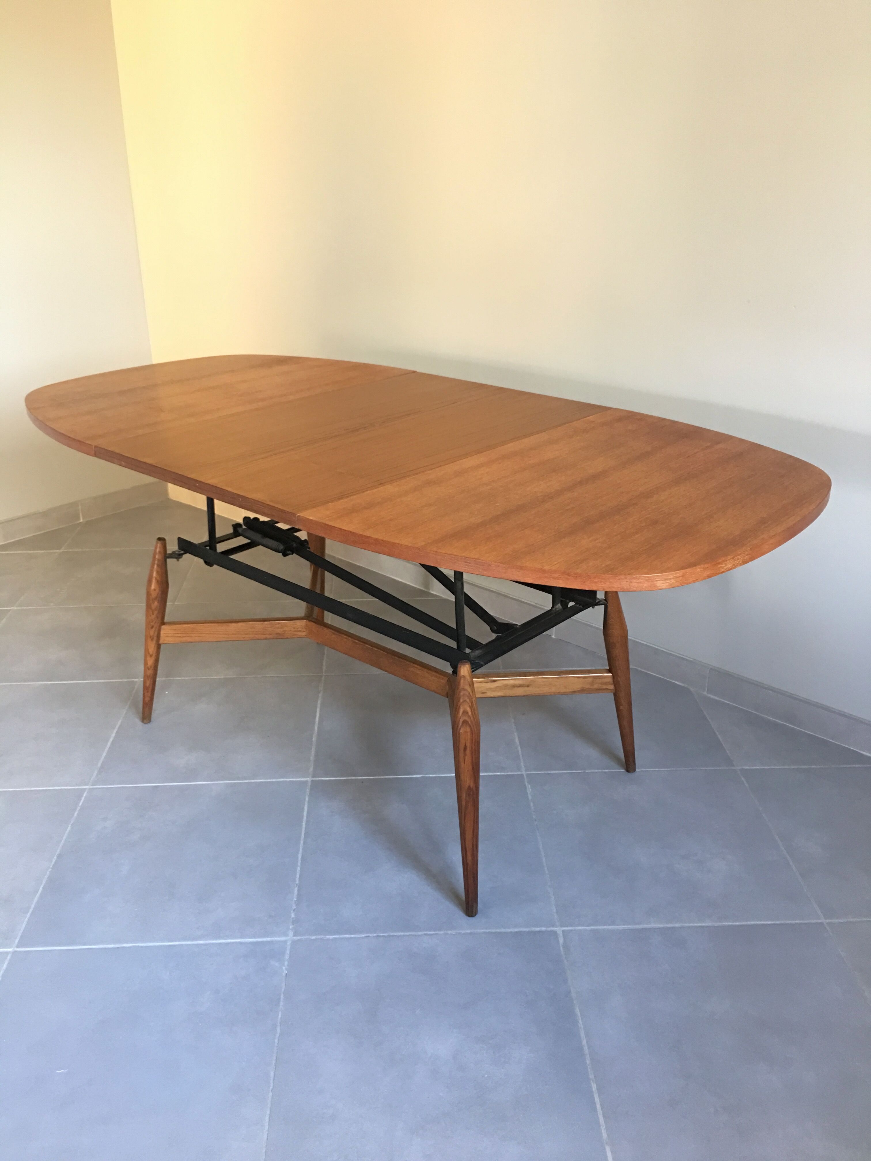 Lift coffee table Smørrebrød