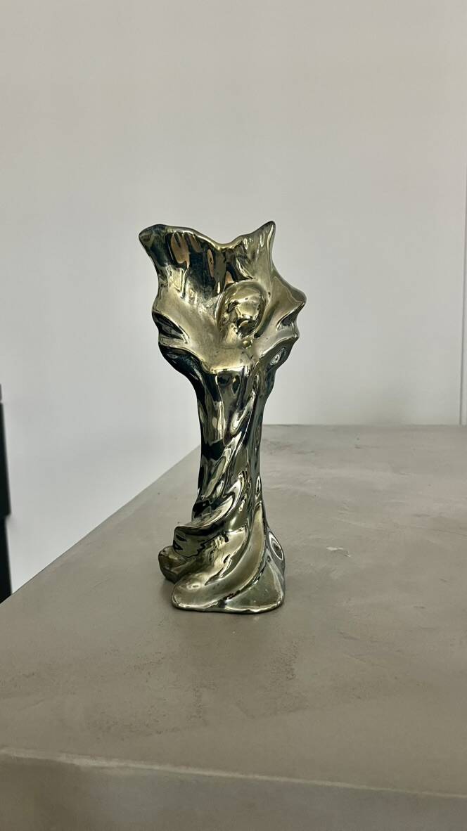 Vase or statue manufactured in Rambervillers.