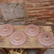 Abat-jour en verre rose bullé