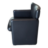 Pair of Tecno 148 leather armchairs