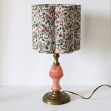 Flower-shaped lampshade printed with "English Garden" Flora.