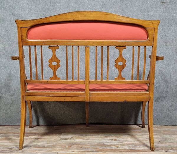 Banquette époque Art Nouveau en bois clair et marquéterie vers 1900