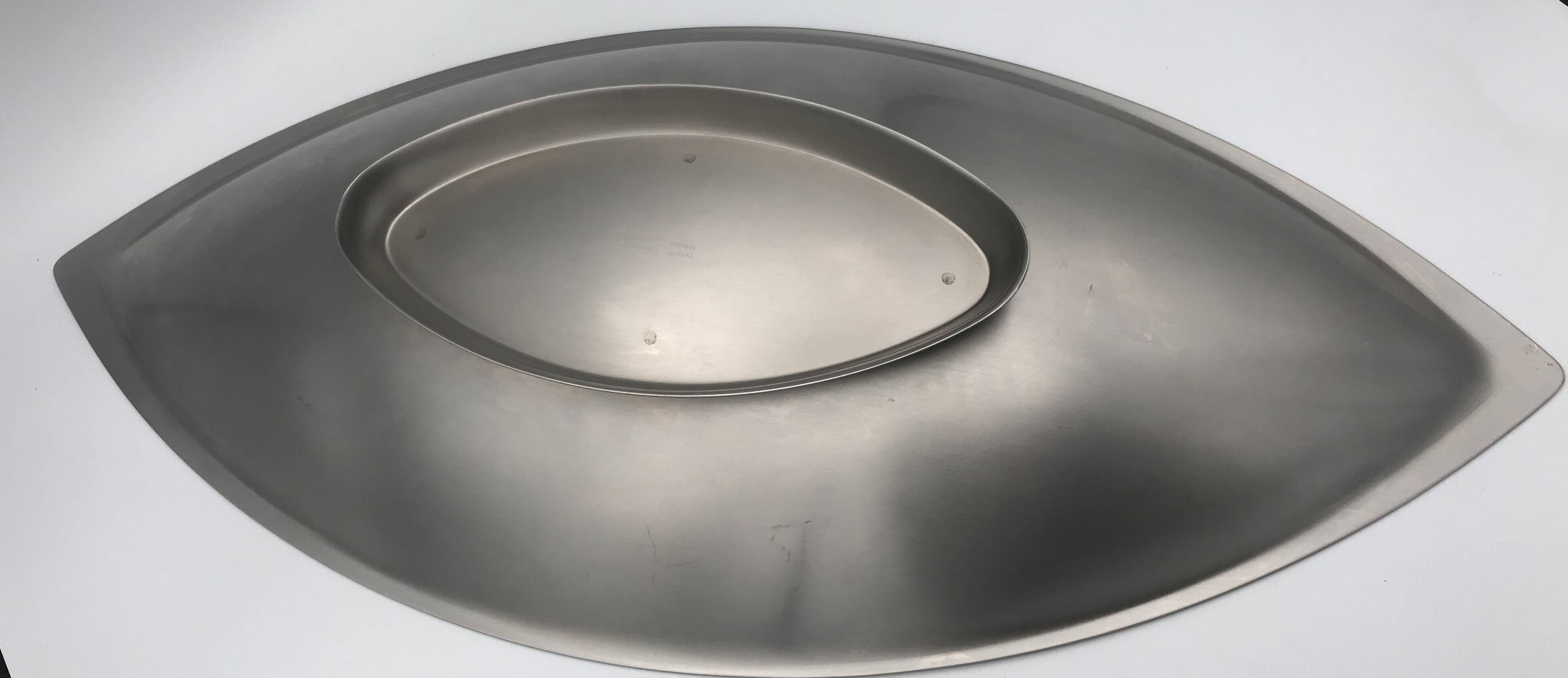 Tray, cosmos serving dish on foot guy degrenne