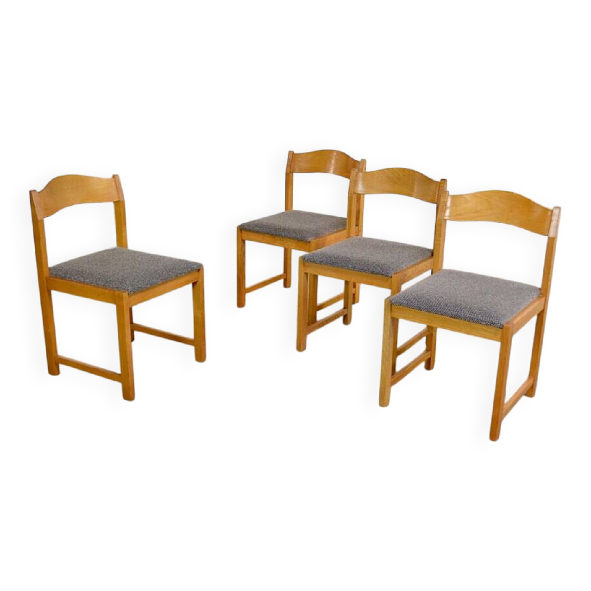 4 Vintage Elm Chairs 1970/1980, 4 seats in solid blond wood