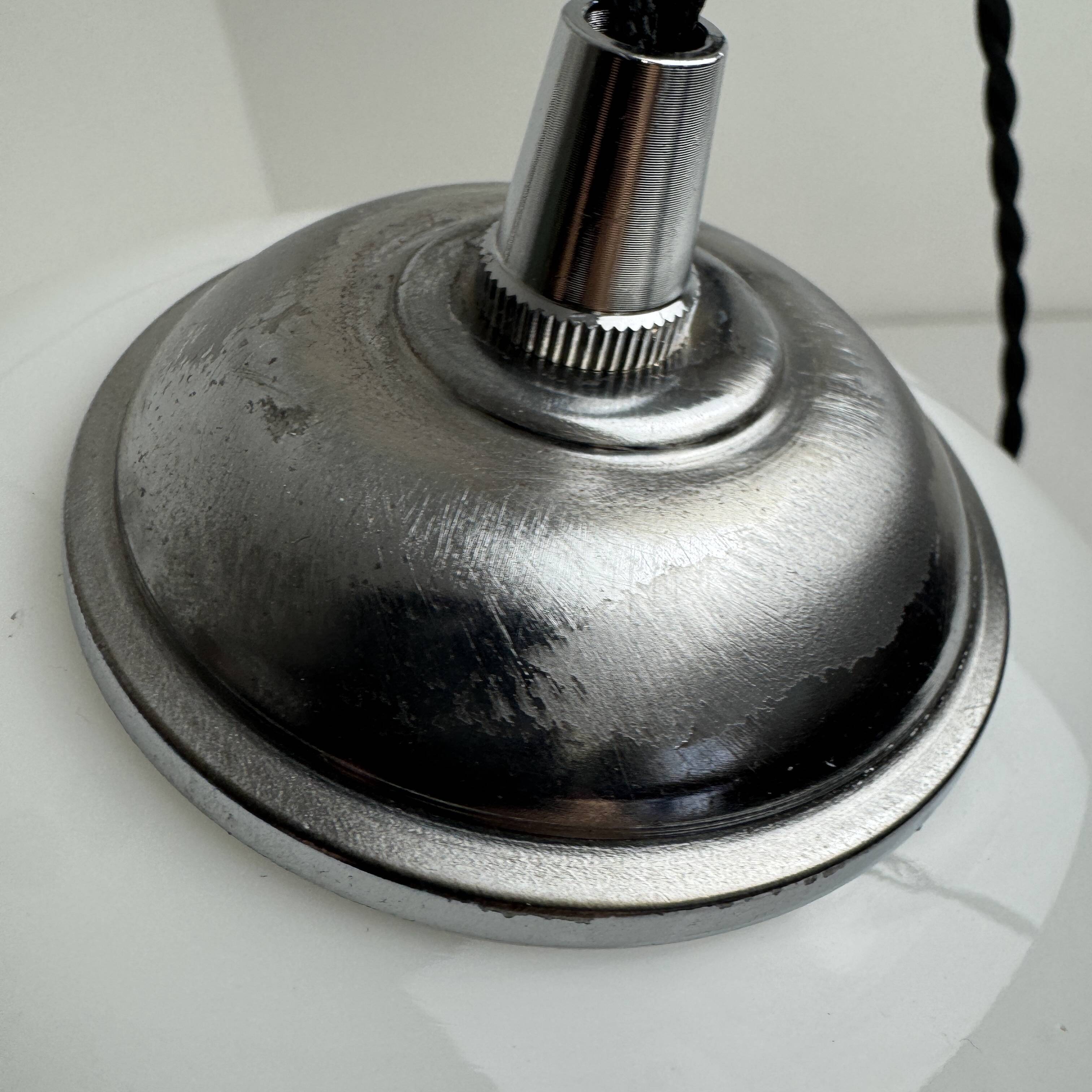 VINTAGE OVOID SUSPENSION 1970