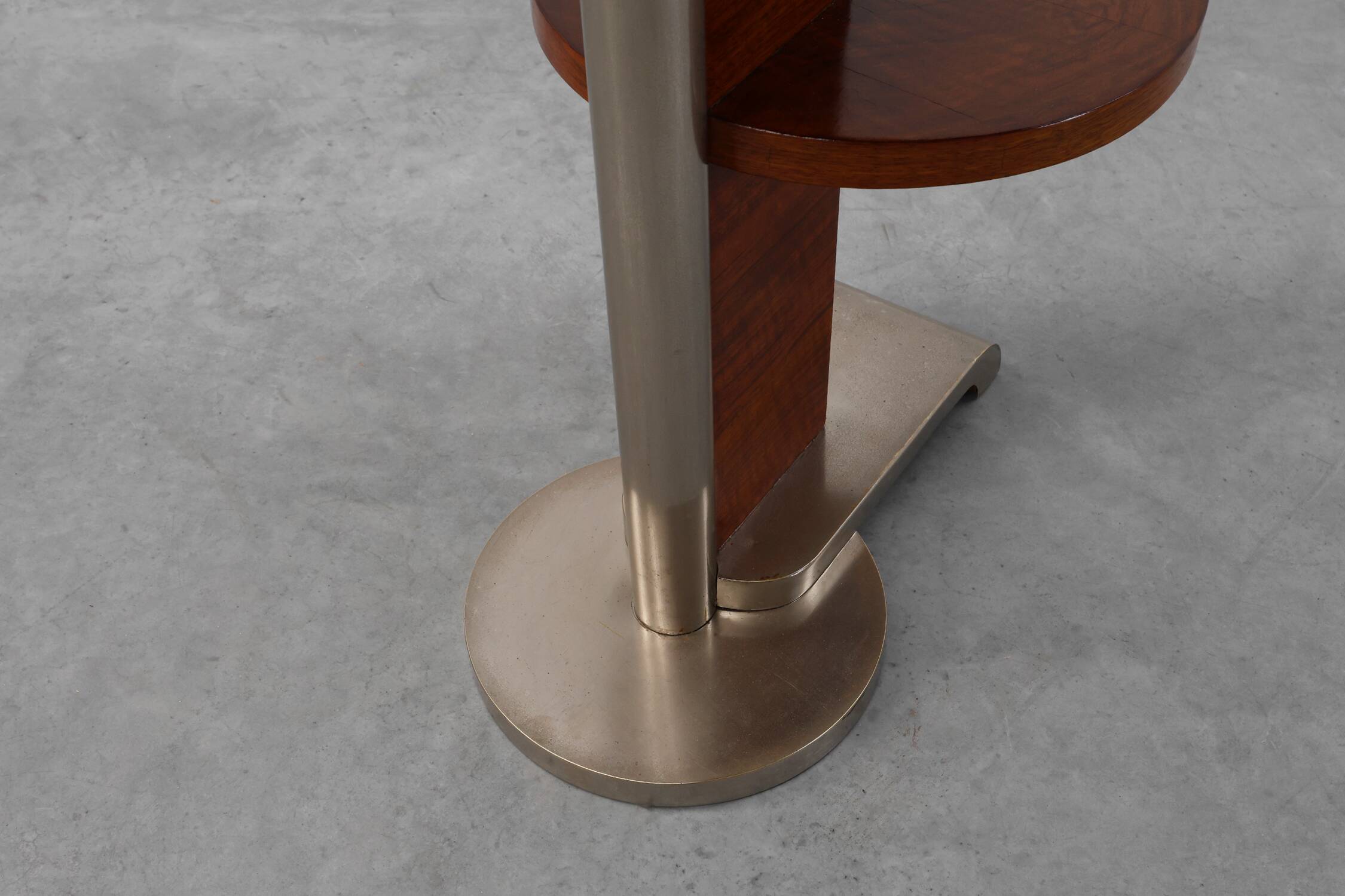 Table d'appoint moderniste Art déco à deux niveaux, France vers 1925