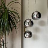Chrome ball suspension