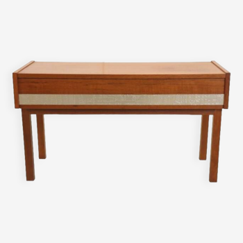 Laag compact sideboard / halkast 'Gundsoille' | 79.5 cm