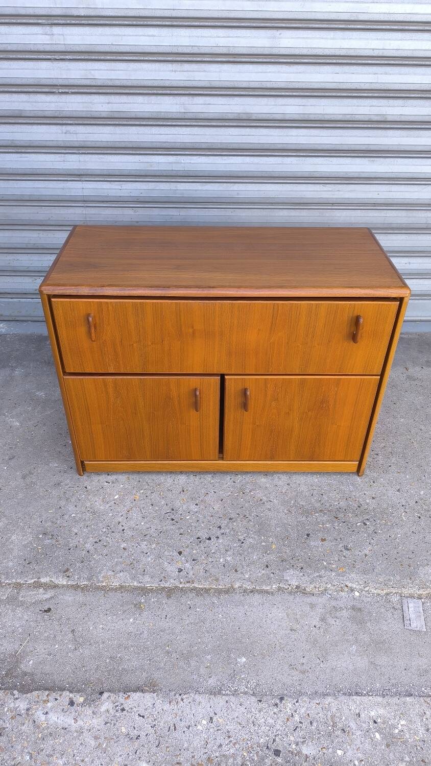 Scandinavian hifi furniture in solid teak 1960
