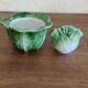 Condiment pot and its salt shaker