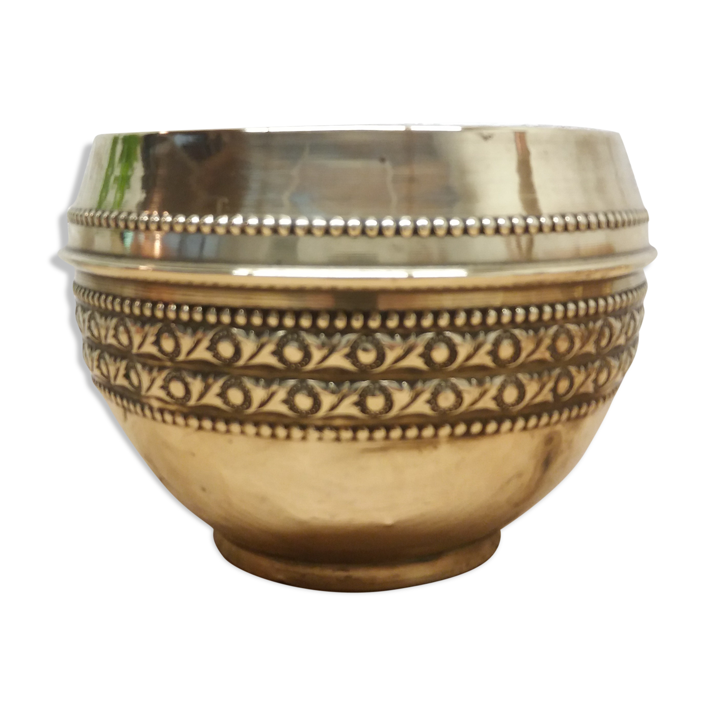 Golden brass pot cover