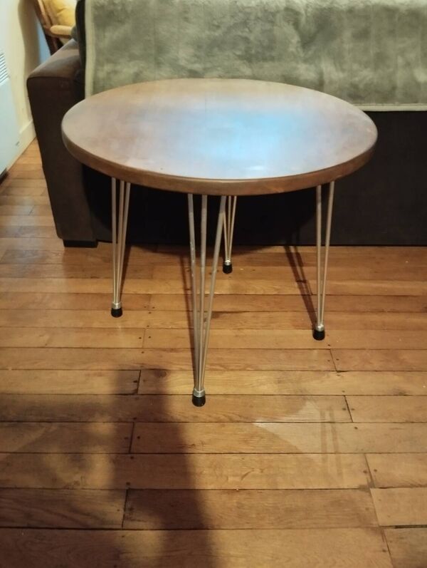 Table ronde d'appoint desserte pied Eiffel plateau chêne