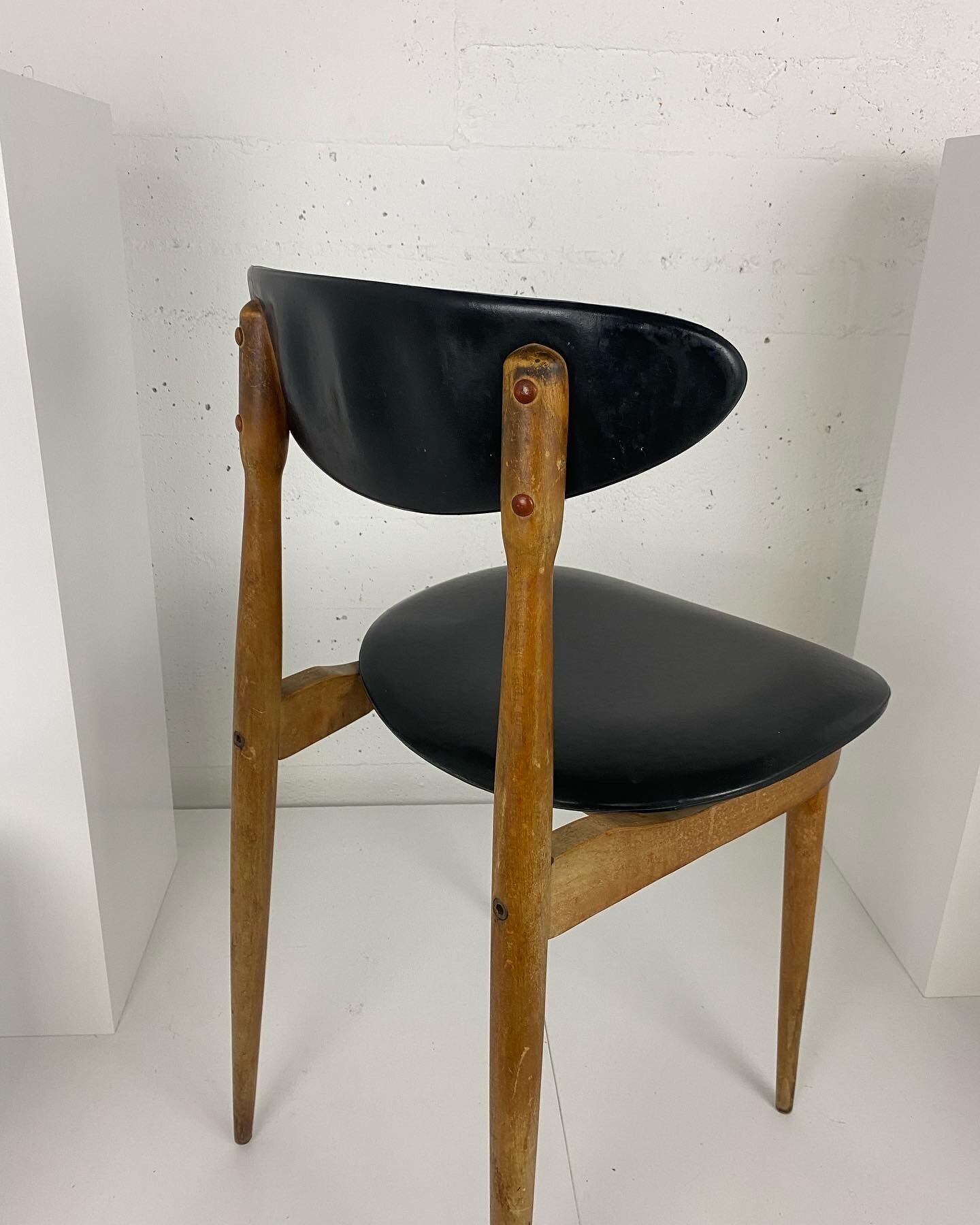 Unicorn chair from Baumann