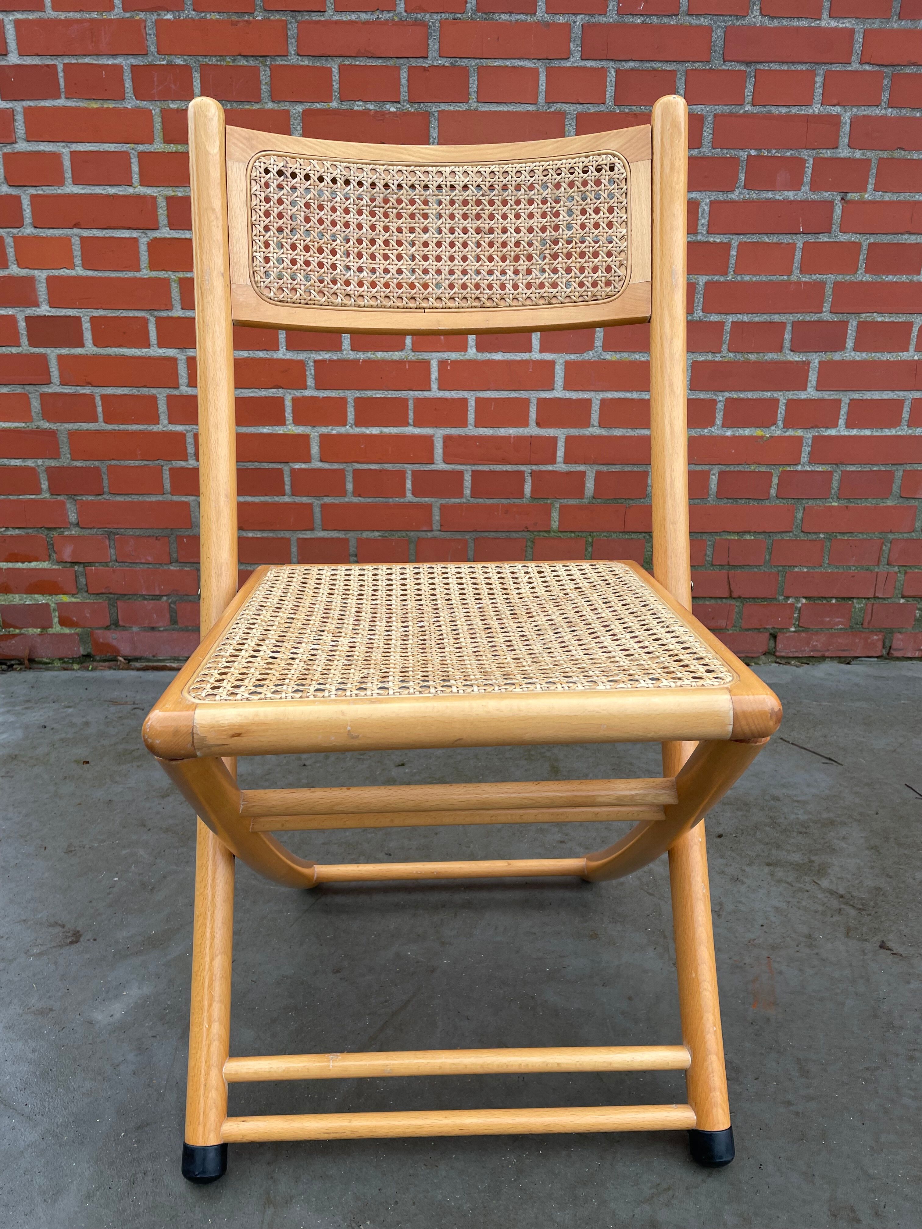 Vintage cesca style wooden folding chair design