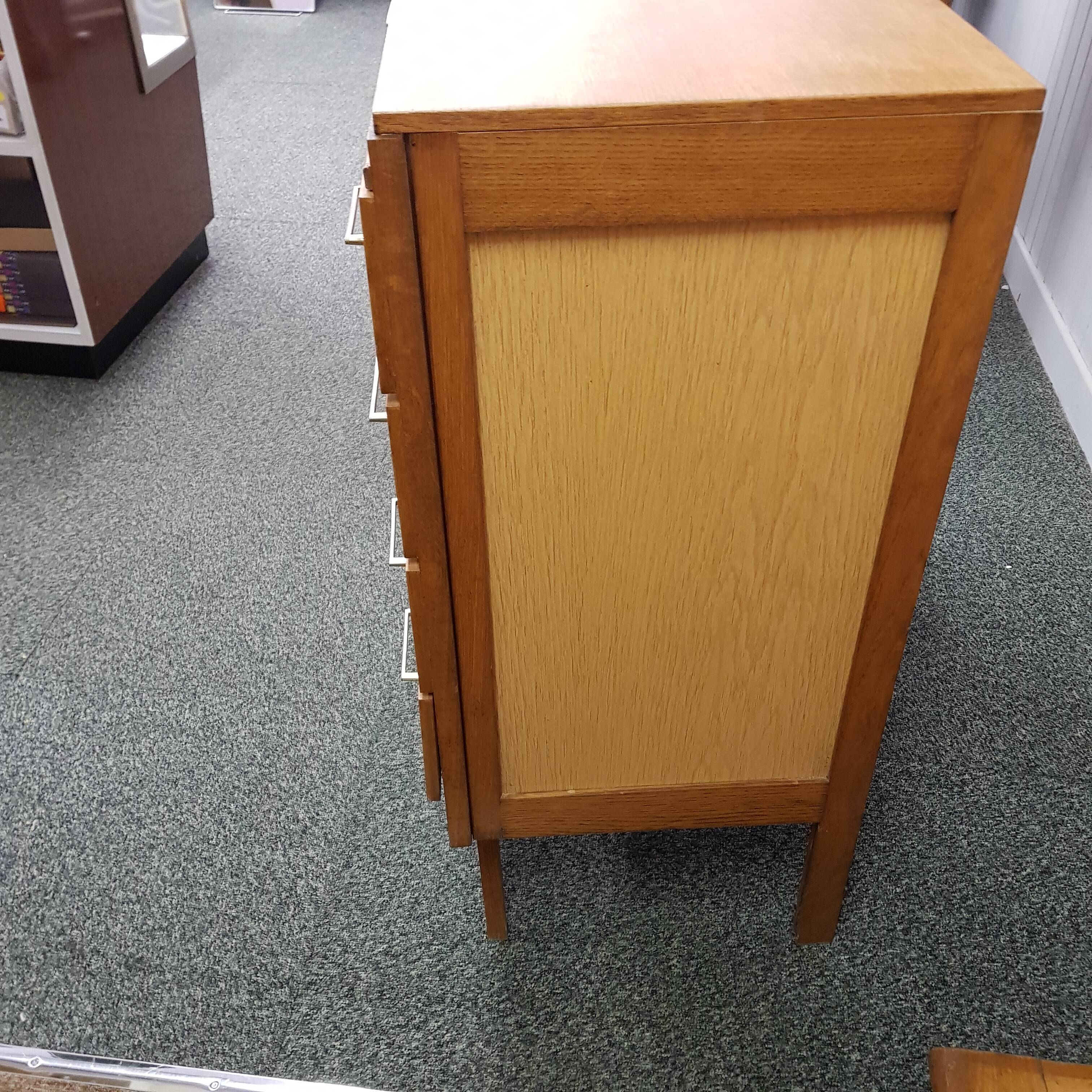 Chest of drawers vintage compass feet