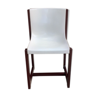René Georges Gautier's monohull chair
