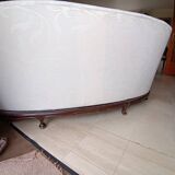 Vintage white curved tufted three-seater canapé