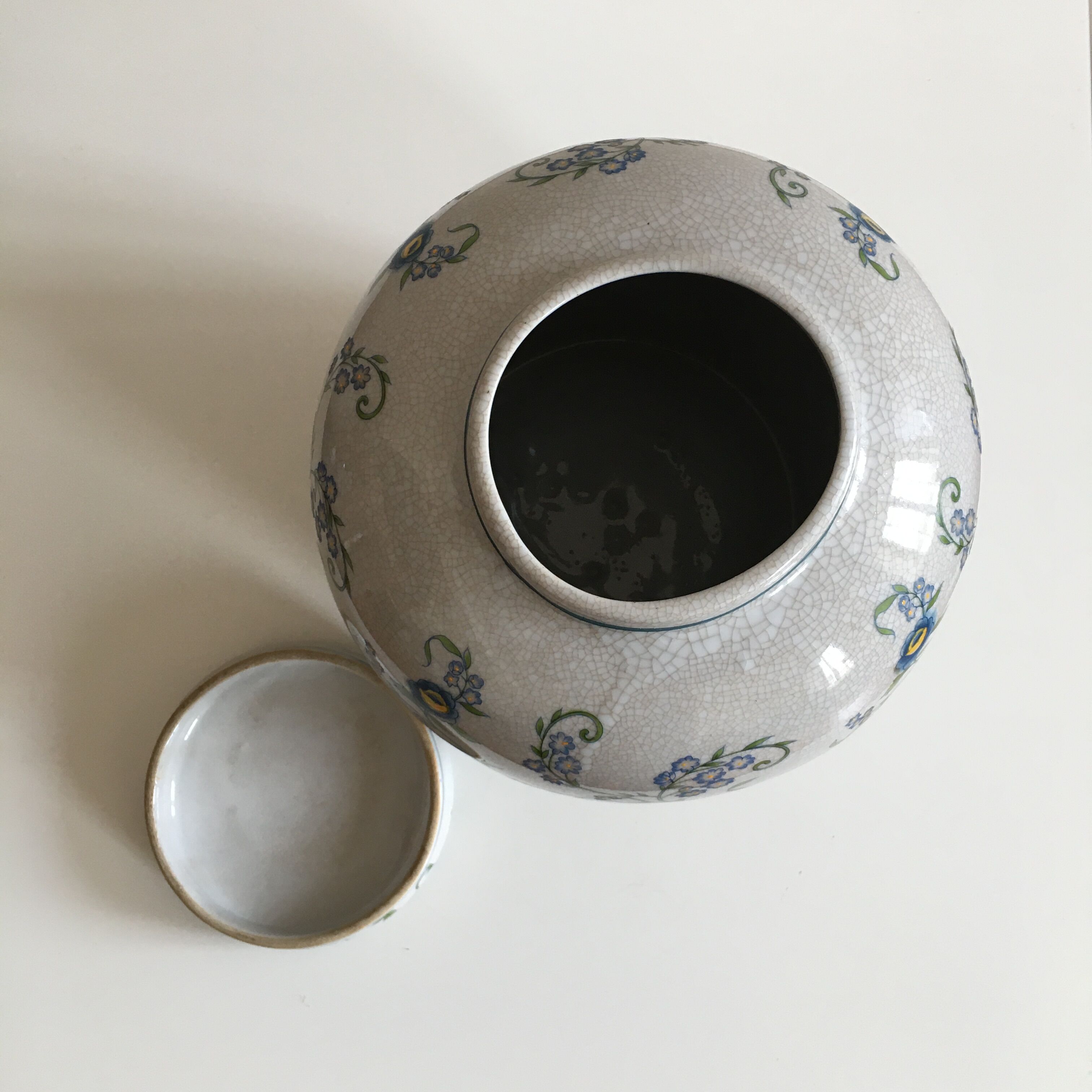 Vintage ginger pot, height 26 cm