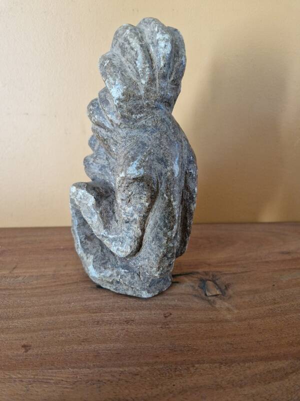 Pomdo statue of the Kissi people of Guinea - Carved stone