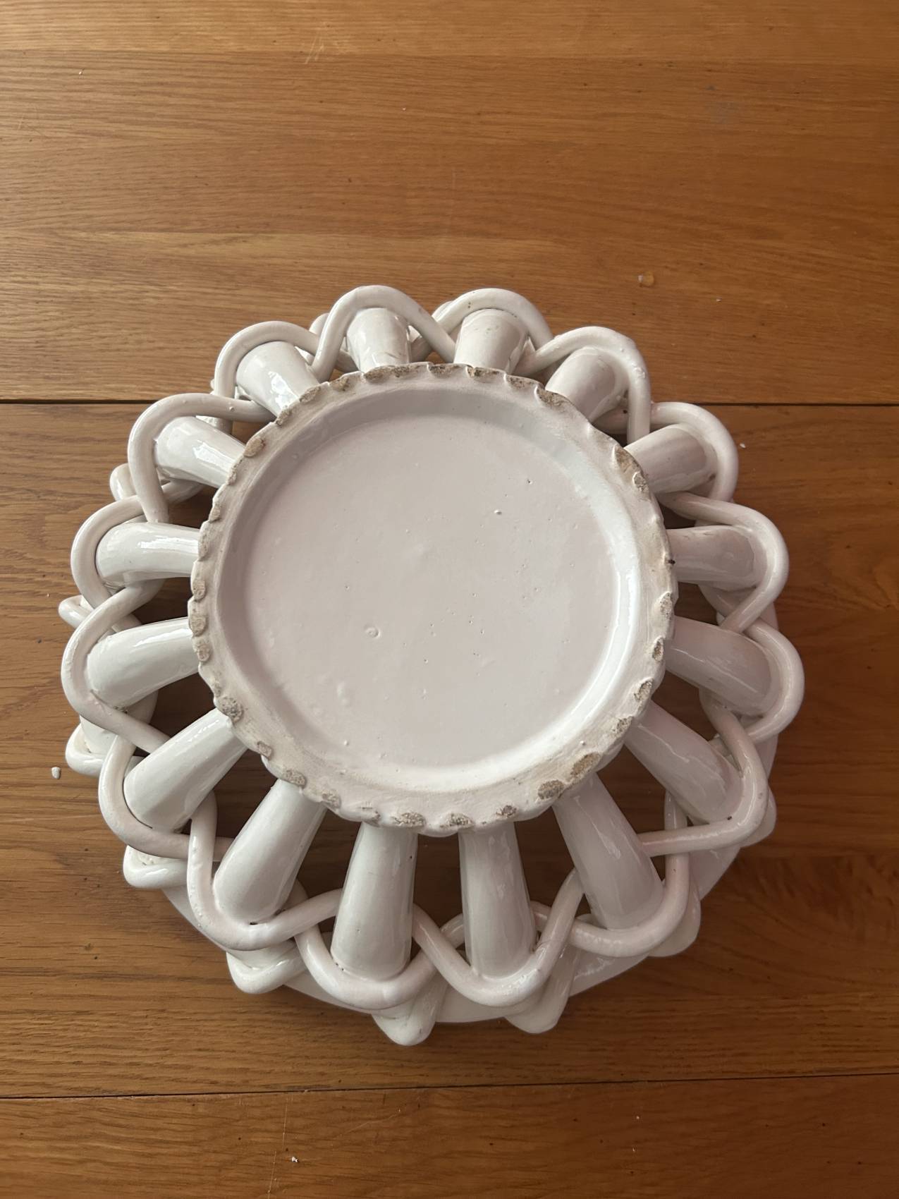 Grande coupe à fruits en faïence de Malicorne – 32 cm – Élégance intemporelle