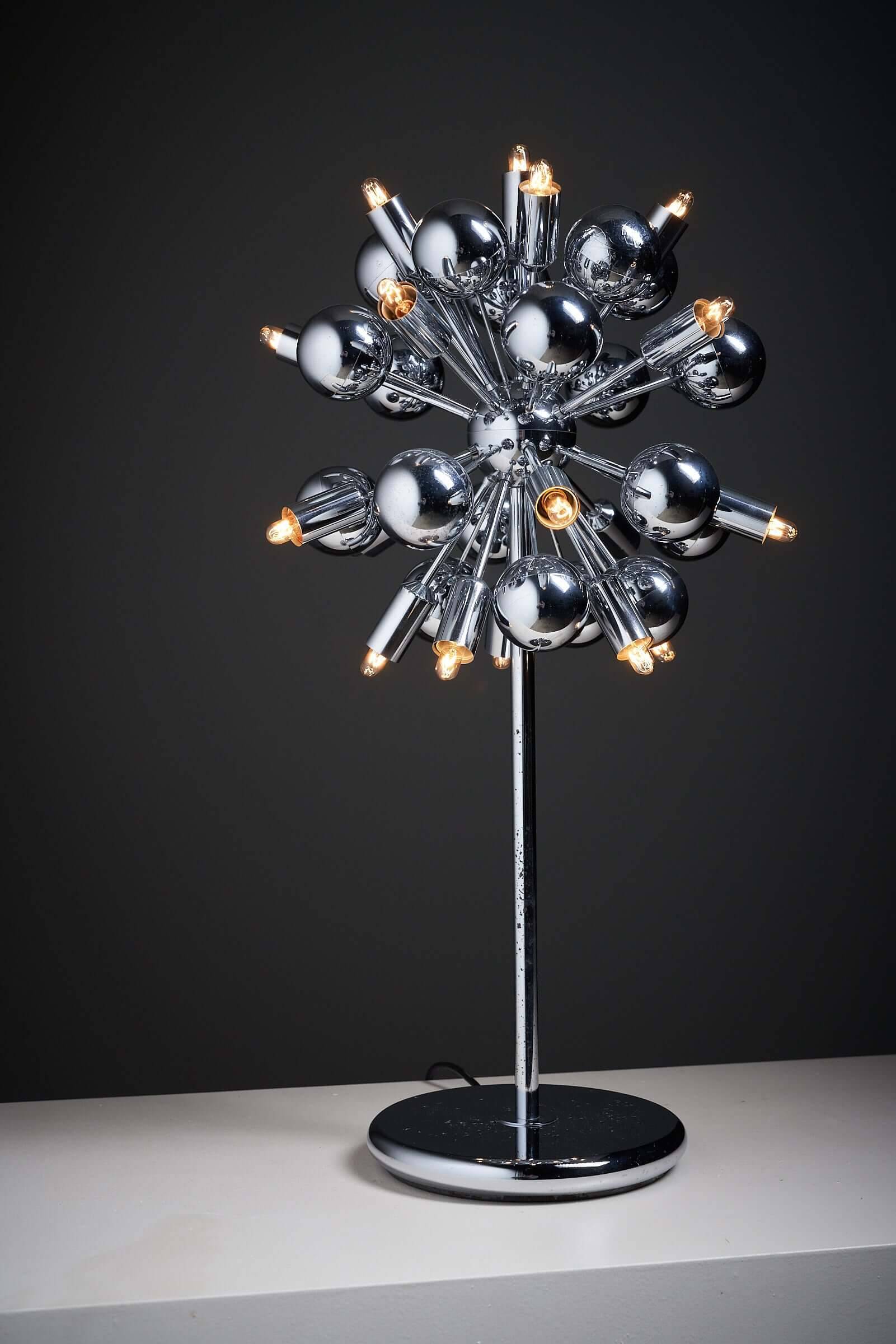 Lampe de table Spoutnik de l'ère spatiale