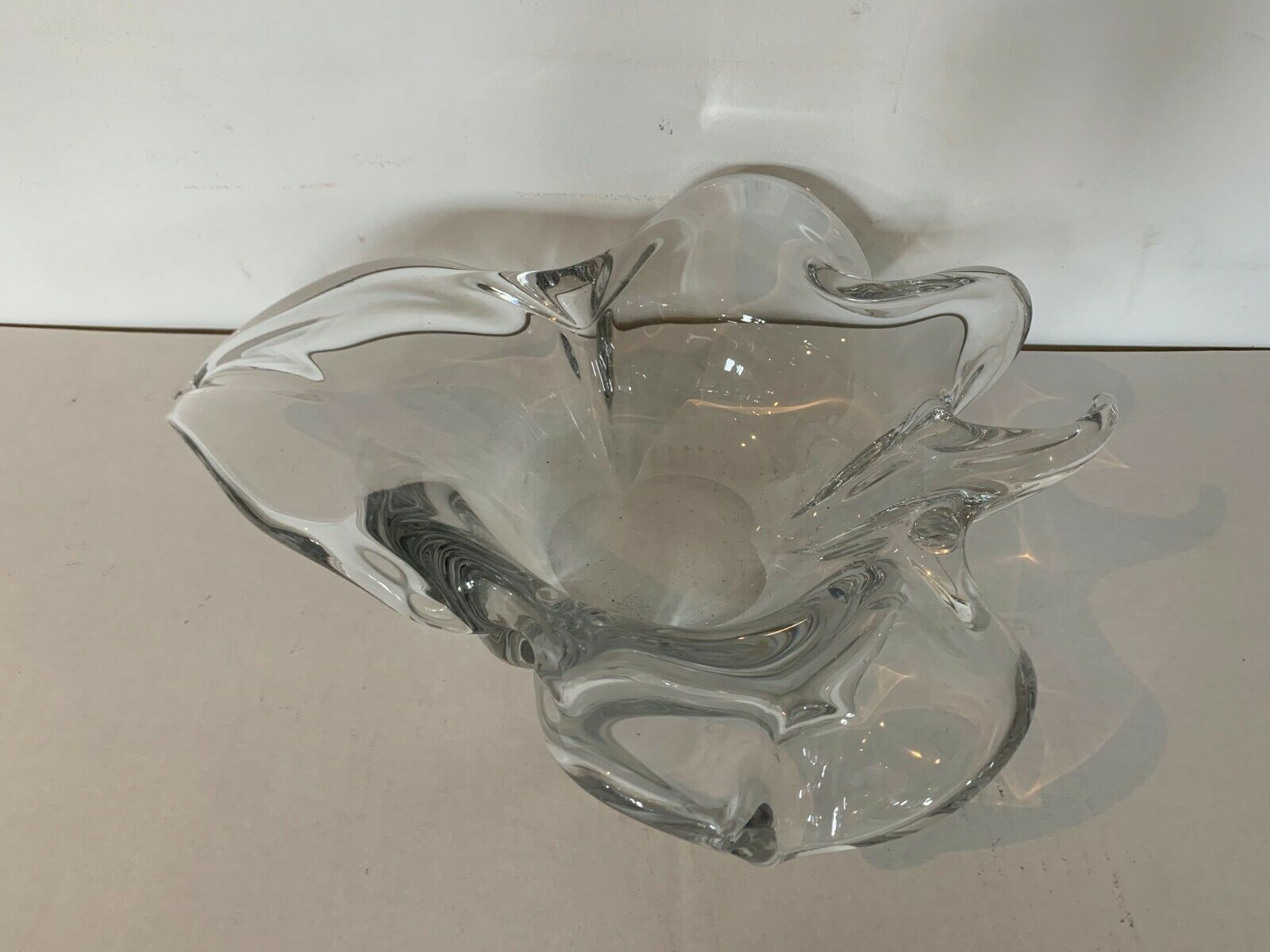 Leaf-shaped table centre of lorraine 20th century crystalry