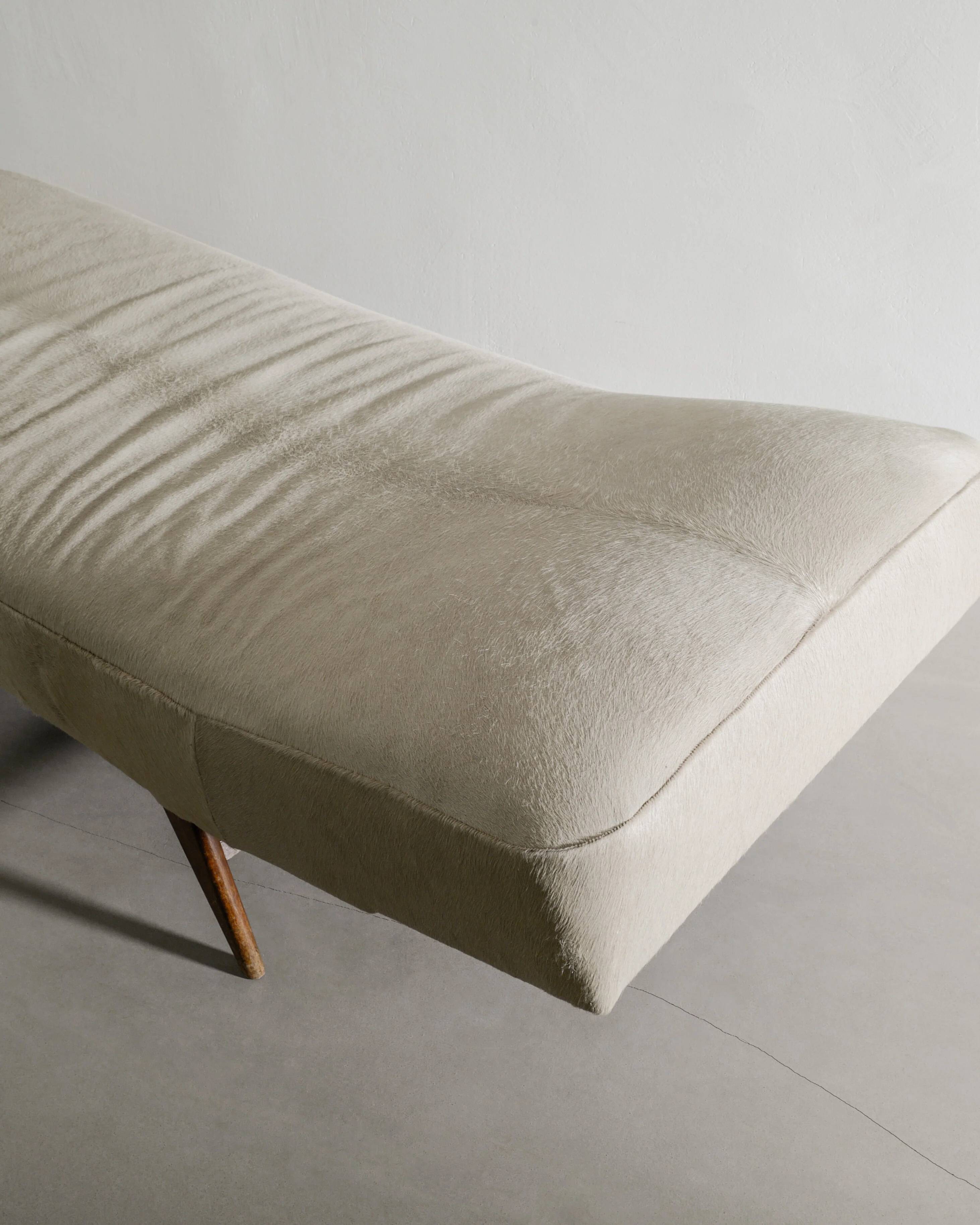 Swedish Mid Century Wooden Daybed in Teak and Beige Hide, 1960s