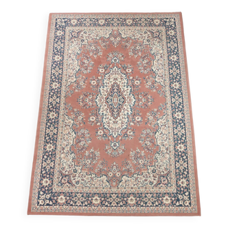 Vintage oriental rug with beautiful pattern and mainly pink tones 280x190cm