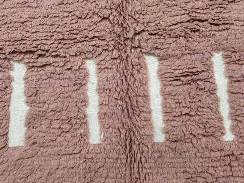 Traditional handmade pure wool rug size 145 x 255 cm