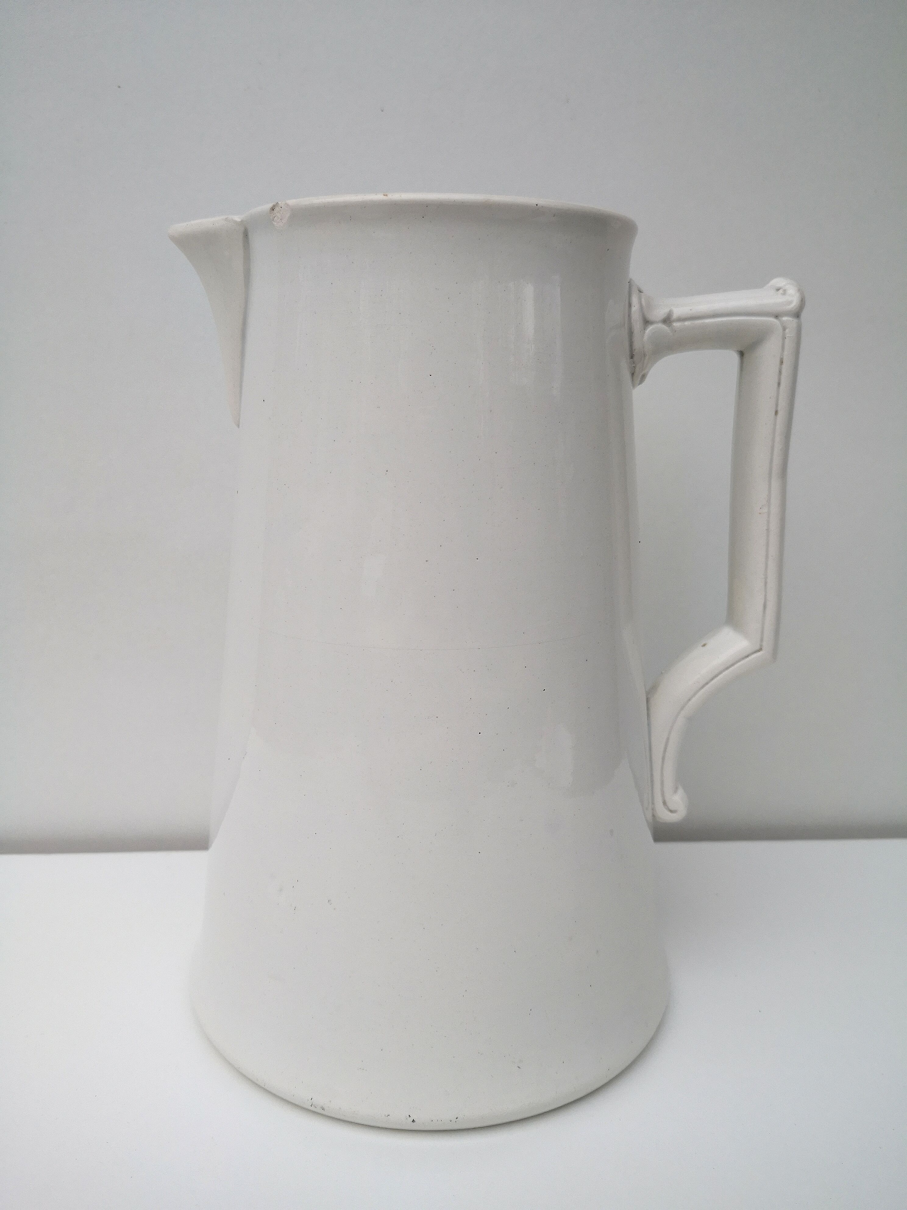 Old pitcher, broc Digoin