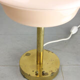 Lampe de table en laiton et verre du milieu du siècle