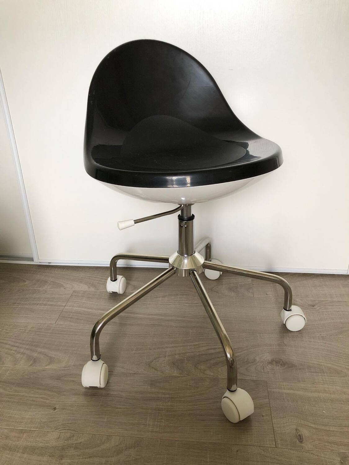 Vintage Italian Armet Greta chair