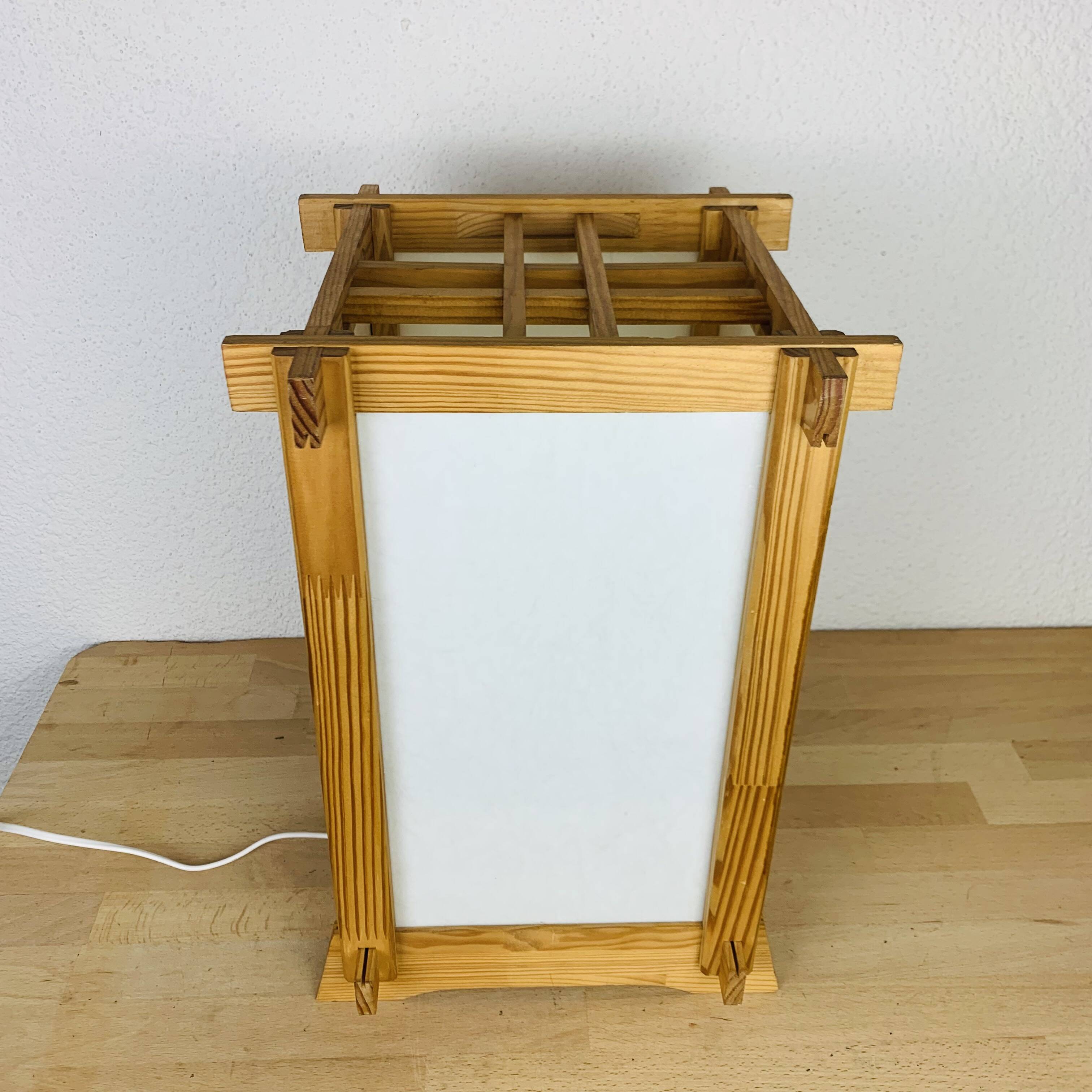 Vintage Japanese-style lantern table lamp