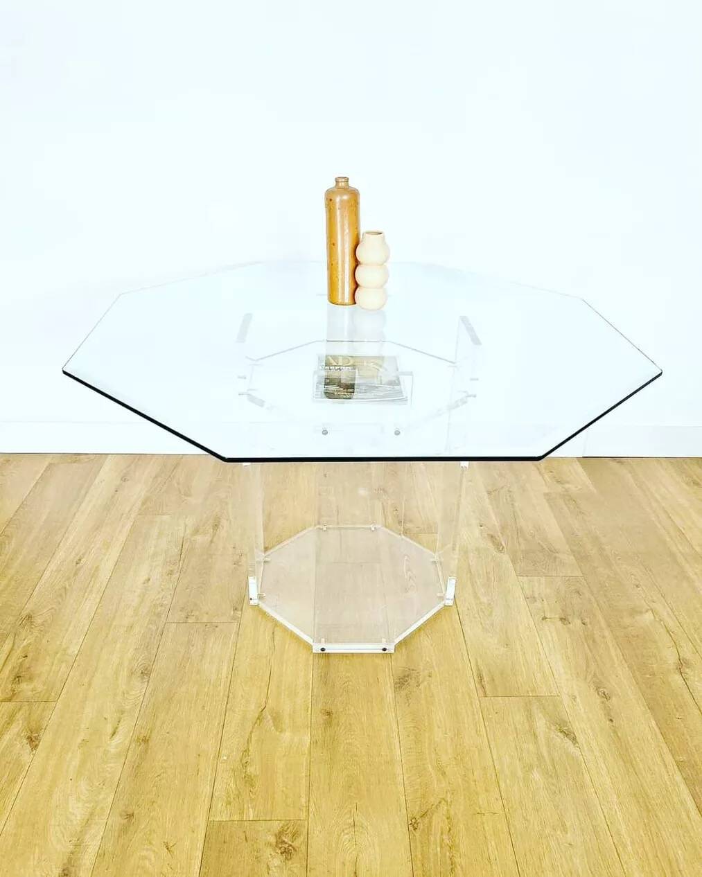 octagonal glass table