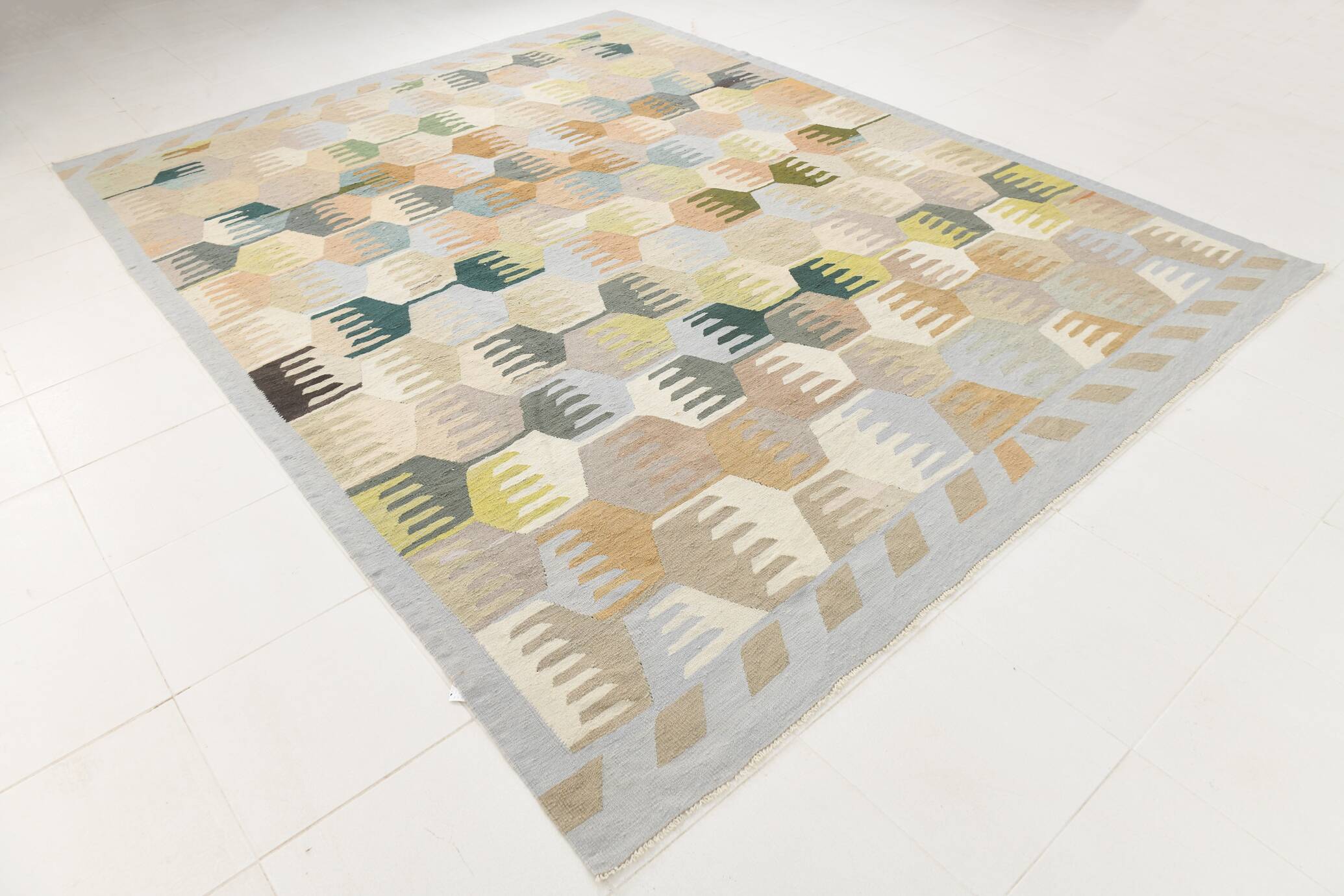 Geometric Multicolor Vintage Kilim Rug, 270x352Cm