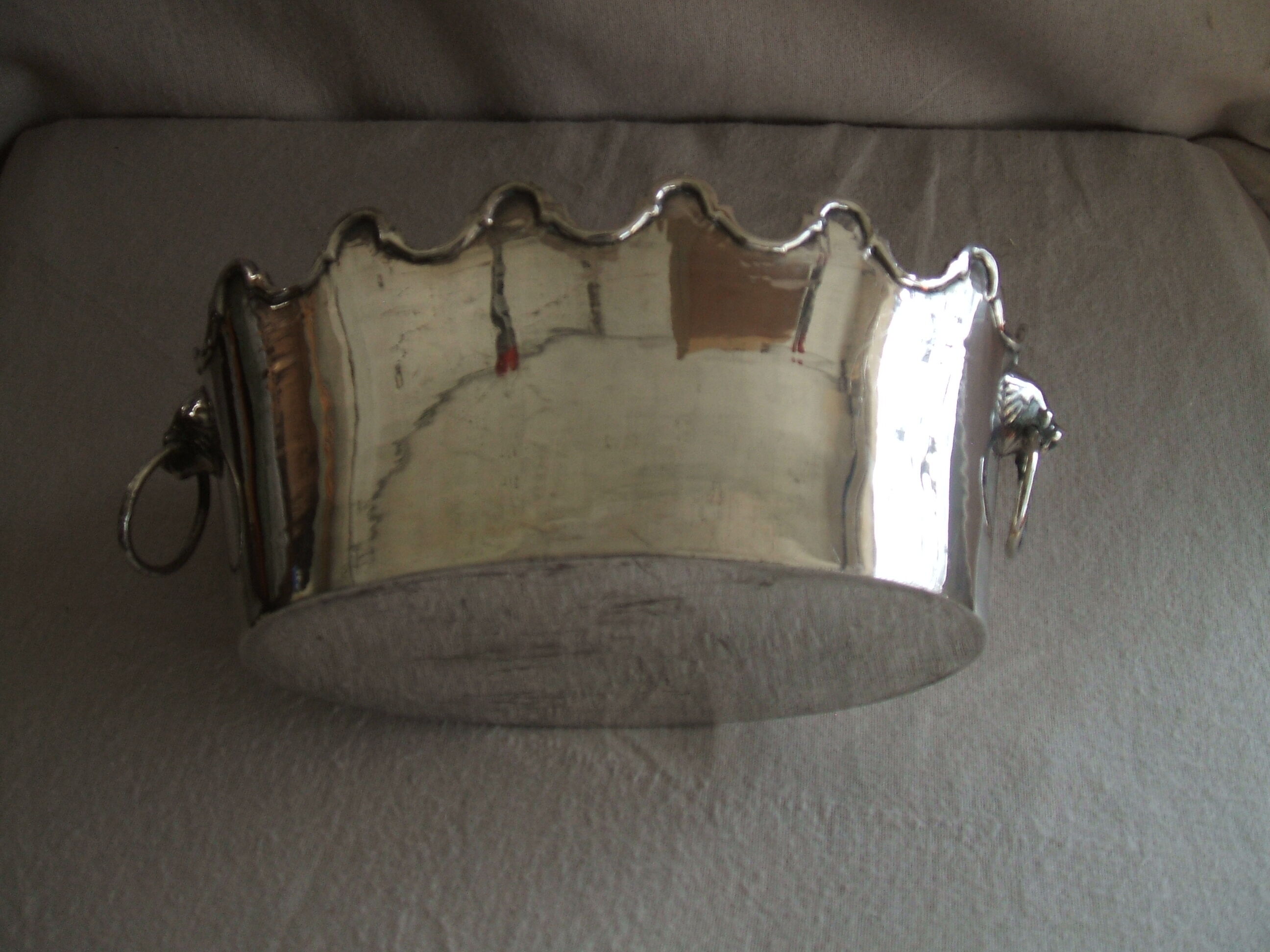 Glass cooler in silver plated metal