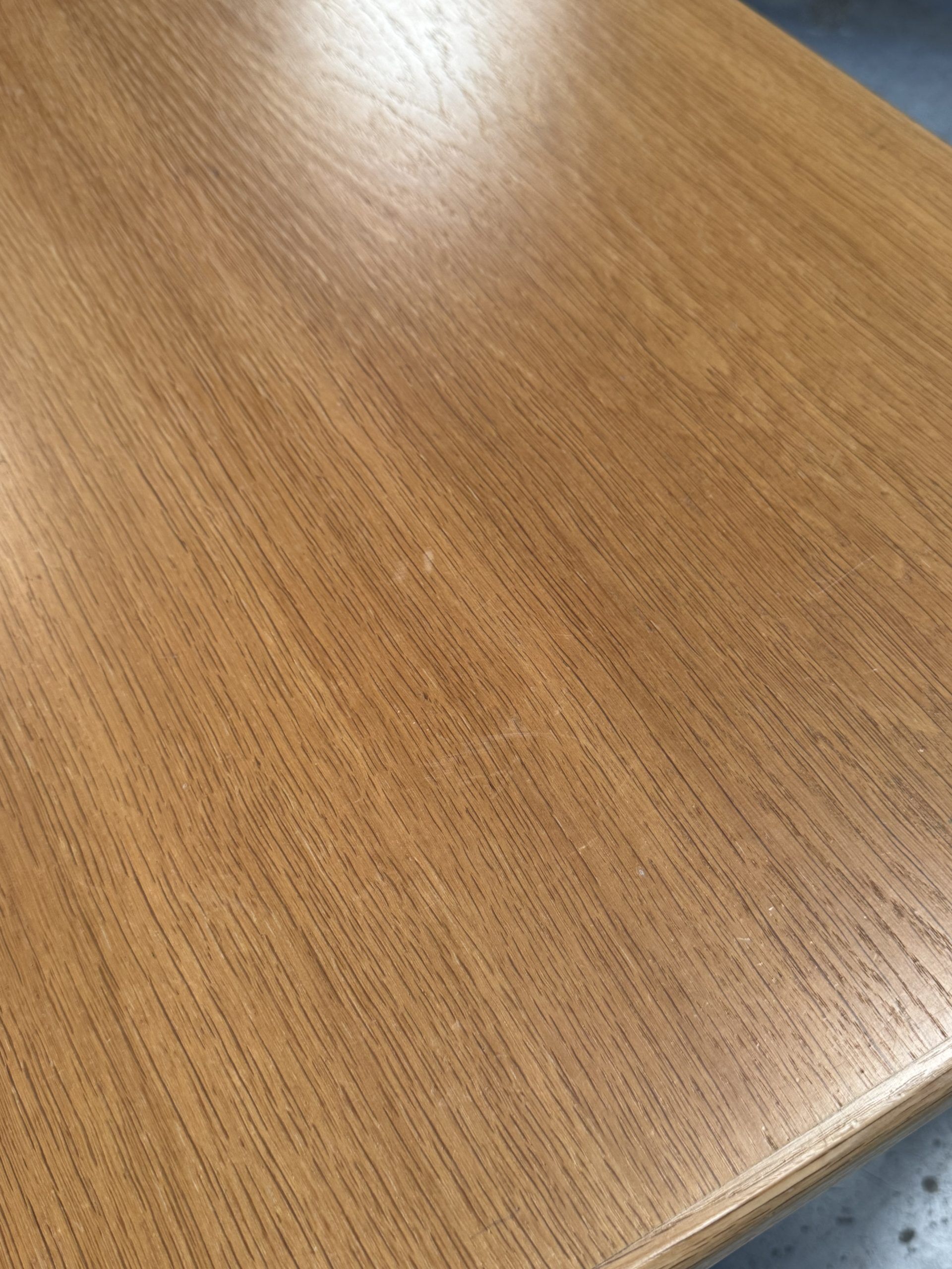 Table Alvar Aalto