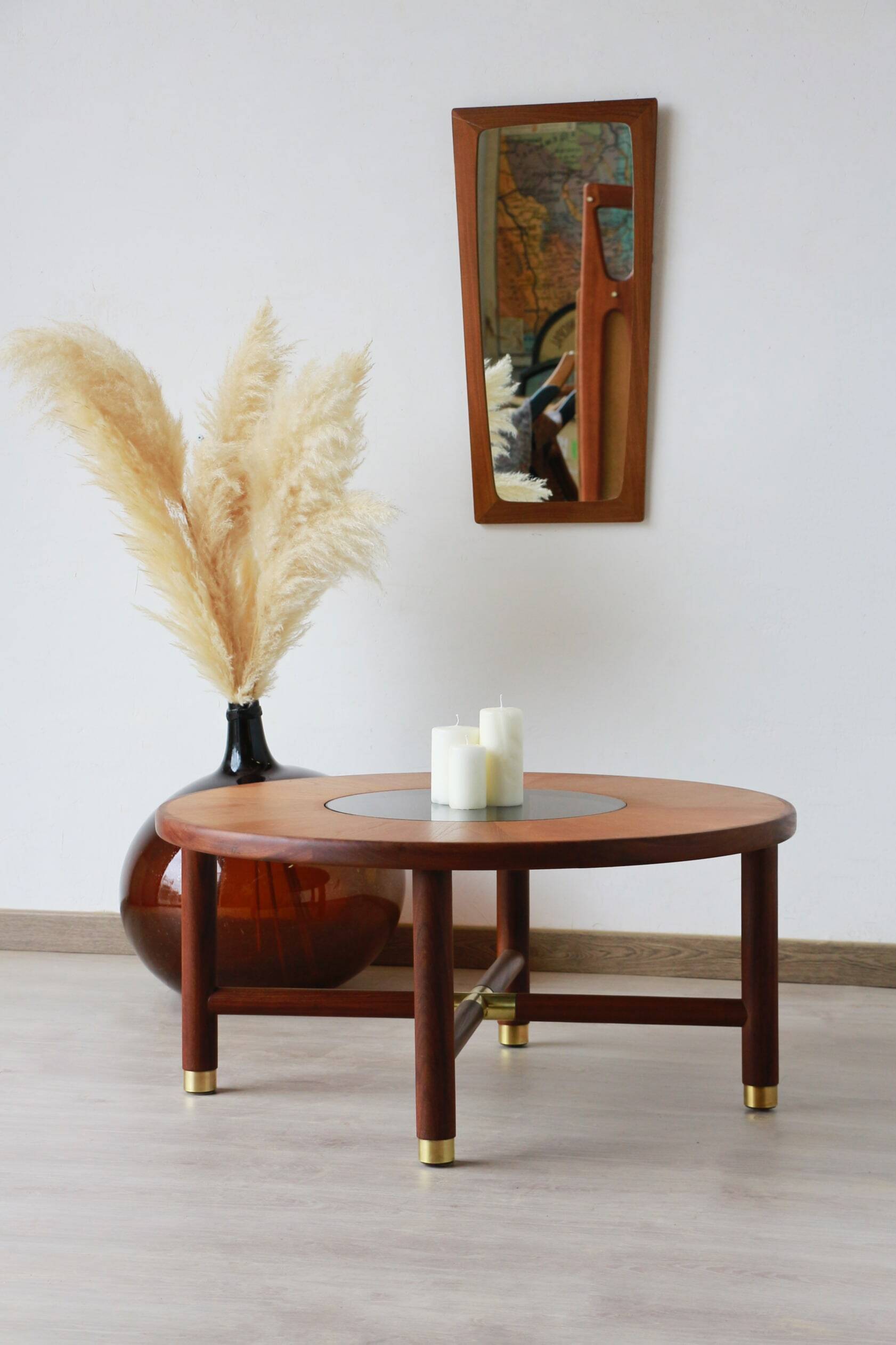 Round coffee table - Model 8058 - G Plan