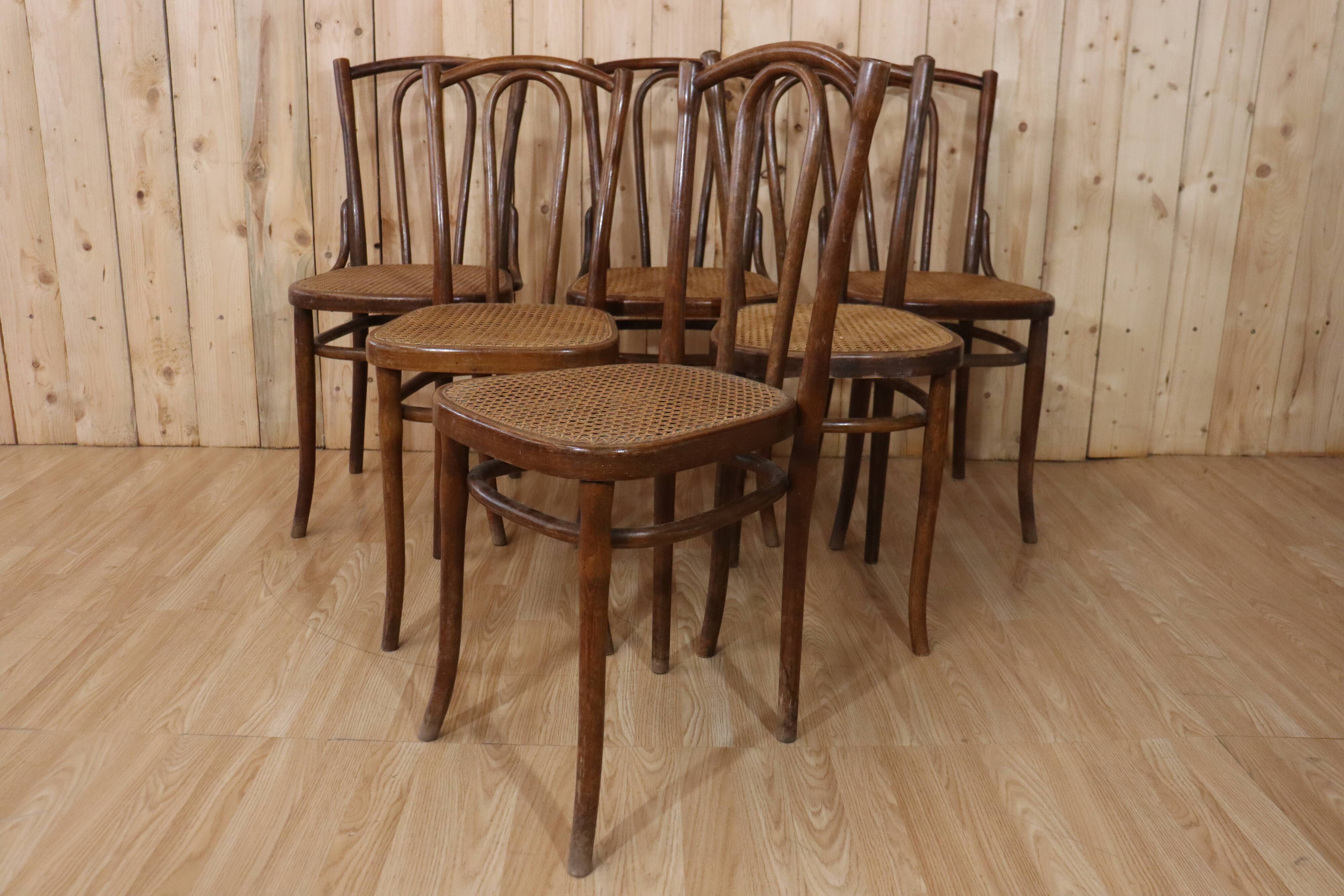 Series x6 bistro chairs n°56 Thonet