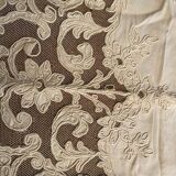 Sheet with embroidered decoration and openwork with cornucopia late nineteenth
