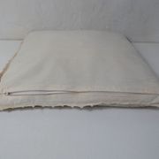 Coussins au crochet écru vintage